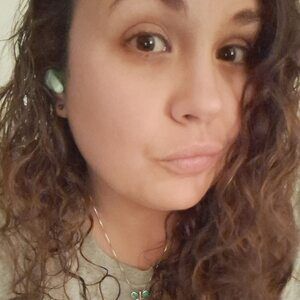 Meet your Posher, Candi